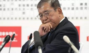 93阅兵释放密集信号，日本先破防，美高层要退场？中方底牌不再藏