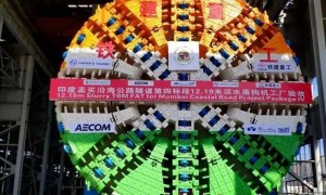 原创 
            这不是合作，这是要搬家！印度把盾构机、特高压、铁路、电信、AI全套技术清单摆上桌，直接点名要中国交钥匙